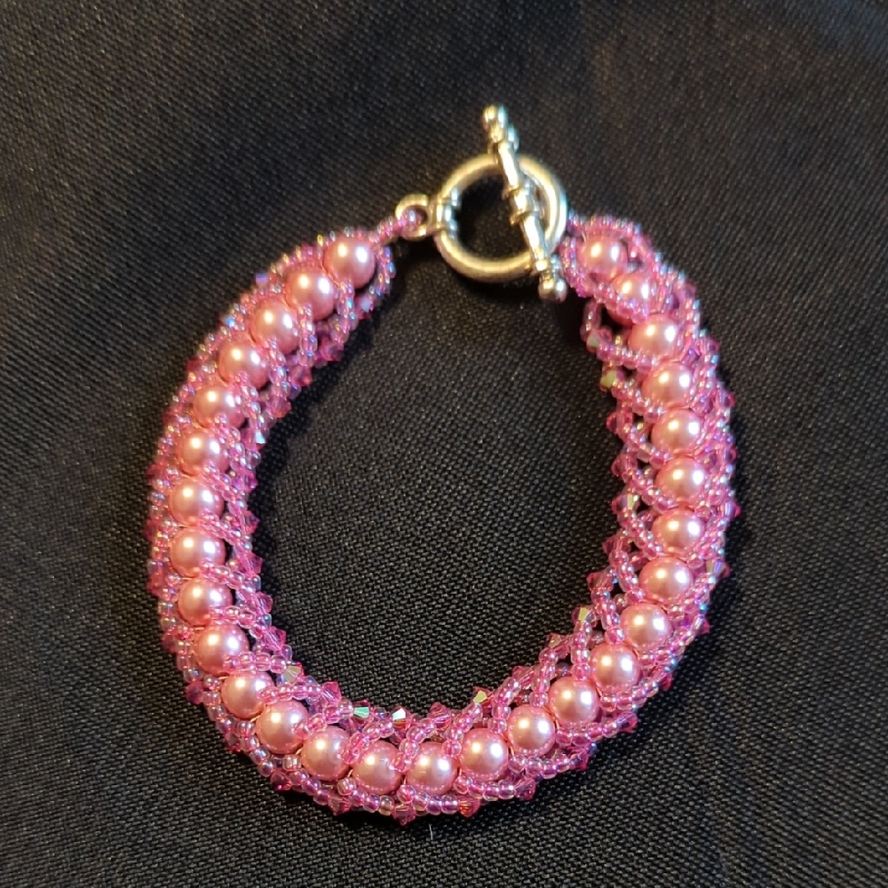 Chic Pink Beaded Bracelet